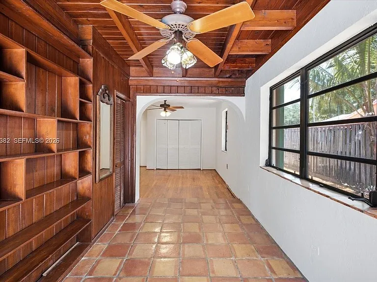 2550 Trapp Ave — Photo 13
