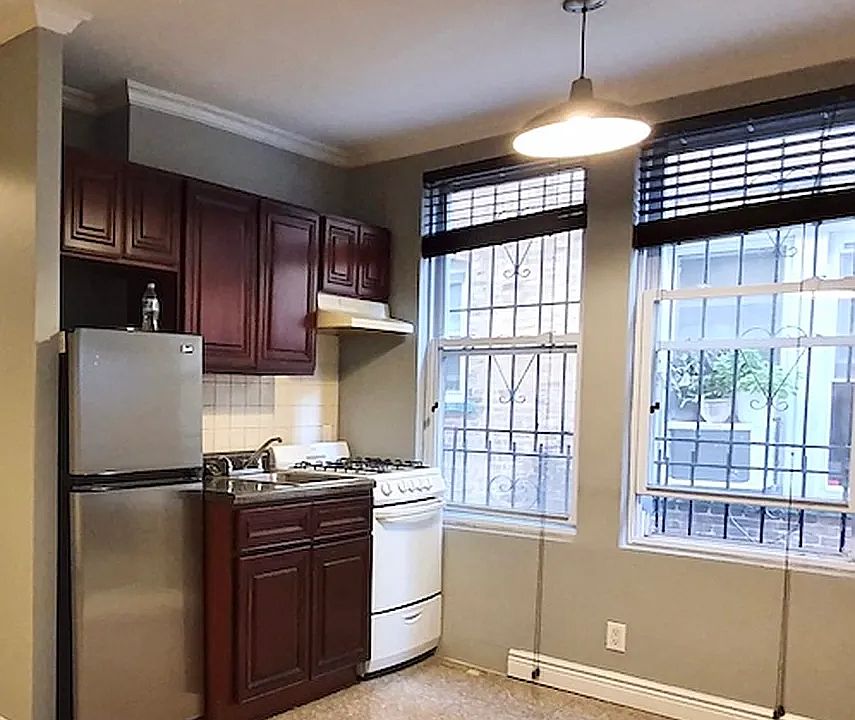 1st image of 31-48 32nd St #1R