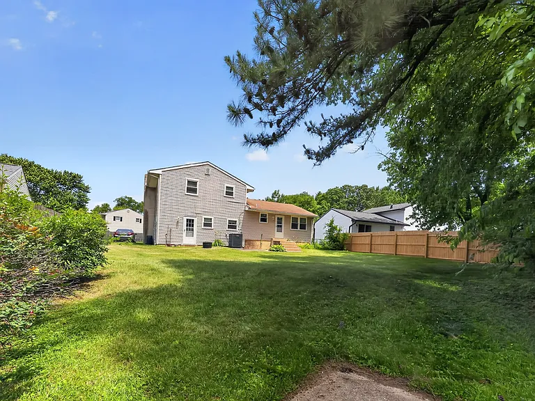 31 N Skyward Dr — Photo 15