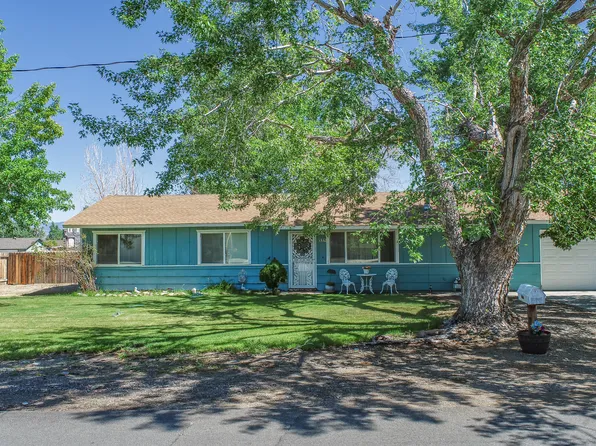 1332 Topaz Ln, Gardnerville, NV 89460