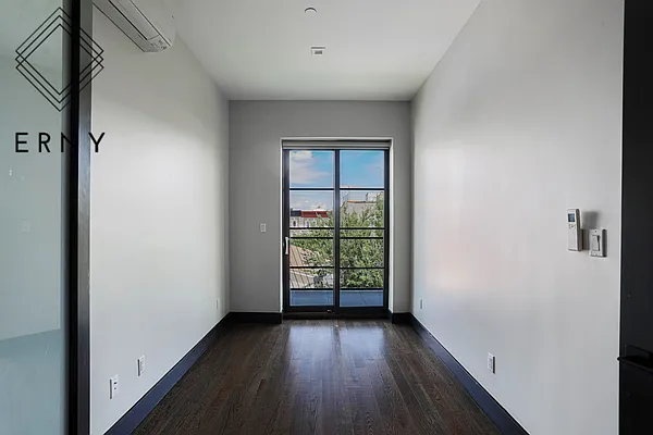 Rented by ERNY LLC | media 8