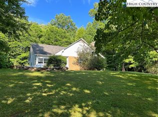 74 Shooky Hollow Ln, Newland, NC 28657