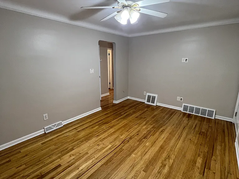 24808 Ross St — Photo 2