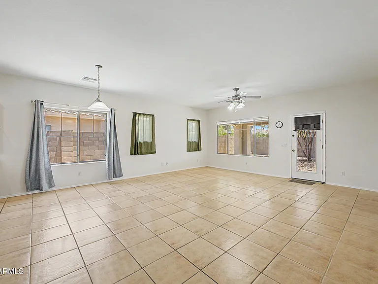 13271 W Clarendon Ave — Photo 10
