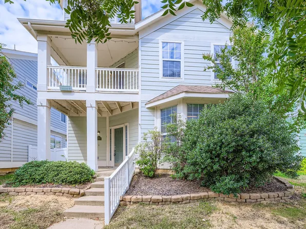 2021 Hartwell Ct, Aubrey, TX 76227