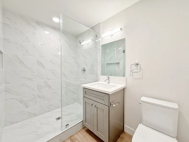 1743 Armacost Ave — Photo 57