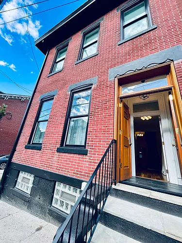 243 45th St Photo 1