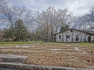 918 S Pine St, San Antonio, TX 78210