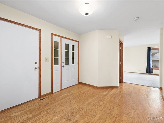 4th image of 360 Diversey Pkwy