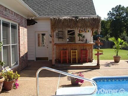 Tiki Bar