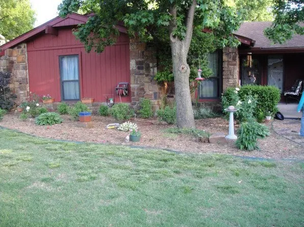 3032 W 68th Pl S, Tulsa, OK 74132