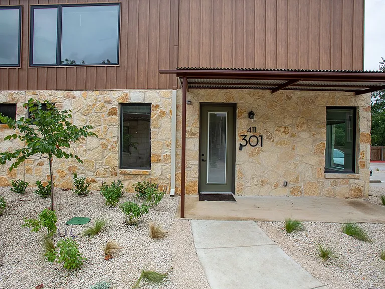 Modern Luxury in San Marcos' Premier Courtyard Community Now Leasing! — Photo 52