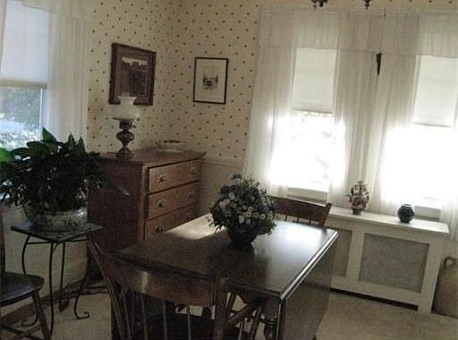 3rd image of 81 Lincoln St
