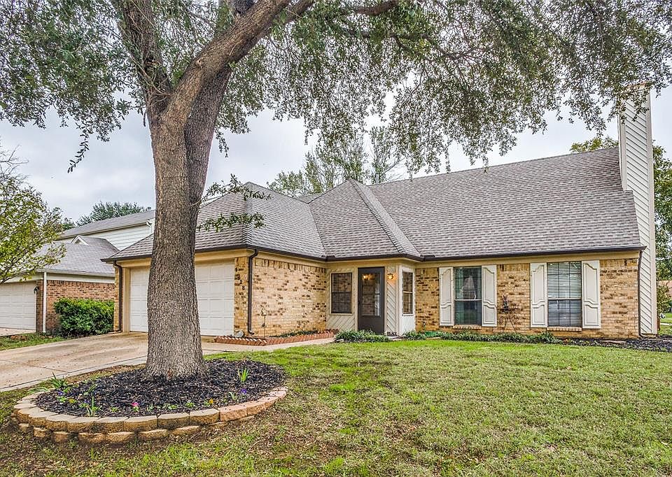 1st image of 1928 Pin Oak Dr