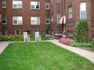894 Saint Clair Ave APT 204, Saint Paul, MN 55105