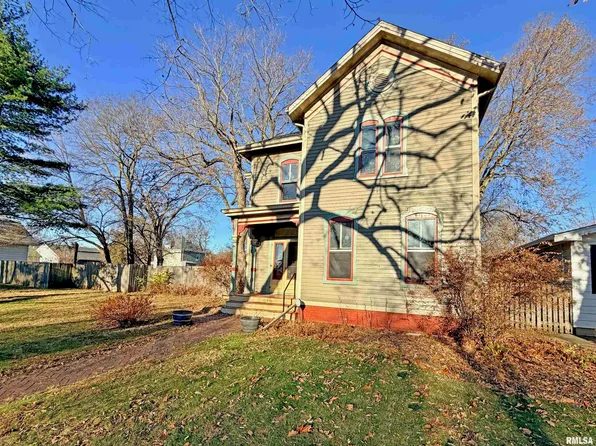 1413 NE Madison Ave, Peoria, IL 61603