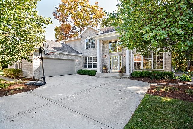 1st image of 1745 Brookwood Dr