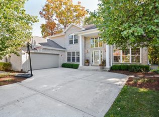 1745 Brookwood Dr, West Chicago, IL 60185