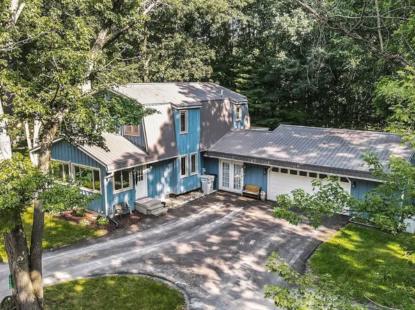 10560 Monticello Rd, Pinckney, MI 48169