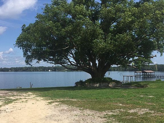 2nd image of 239 River Dr E