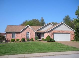 9366 Brittany Dr, Newburgh, IN 47630