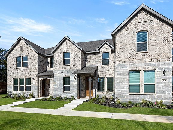 2nd image of 3009 Tall Pine Ln