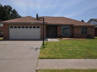 5733 94th St, Lubbock, TX 79424
