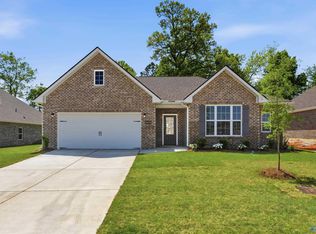 20976 English Ivy Ln, Athens, AL 35611