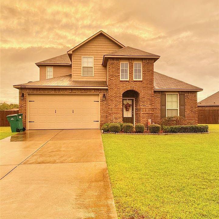 1st image of 10746 Dodger Dr