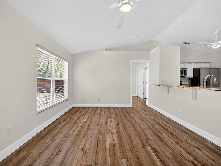 10748 Siena Dr — Photo 21