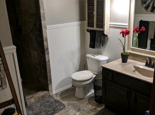 709 James Pl, Yankton, SD 57078