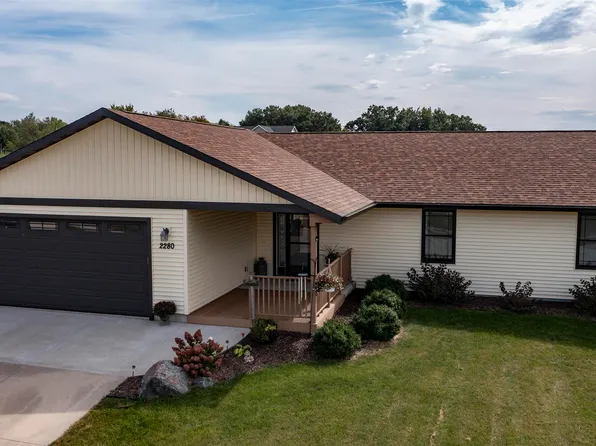 2280 Mayek Dr, Waupaca, WI 54981