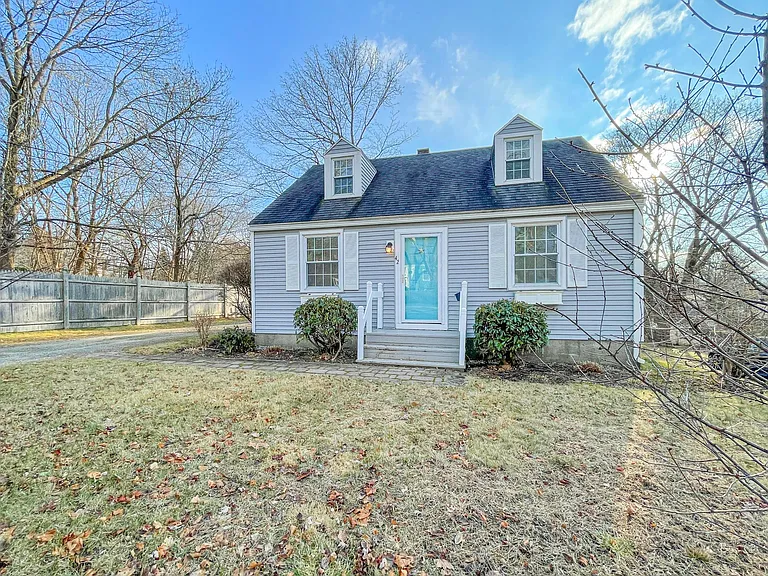 42 Scott Dyer Rd — Photo 1