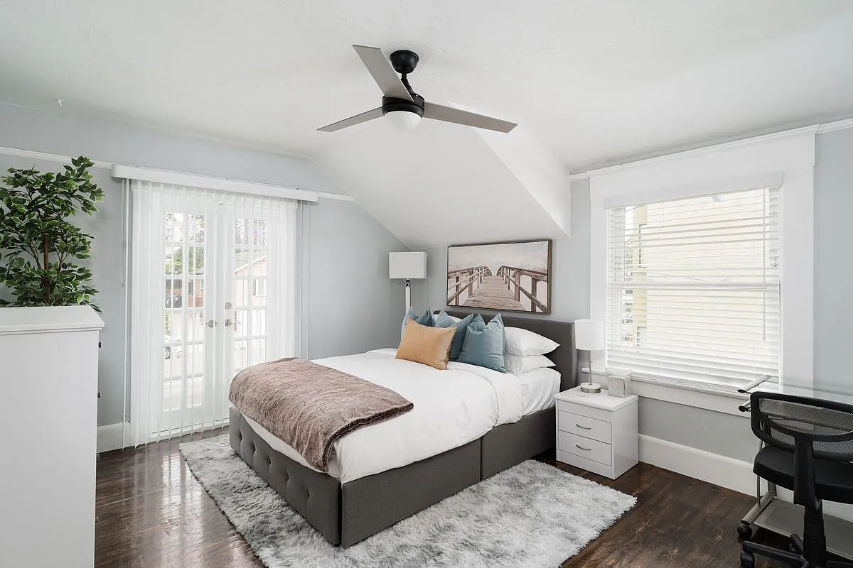 2 bed, 1.0 bath, 800 sqft, $3,500 — Photo 3