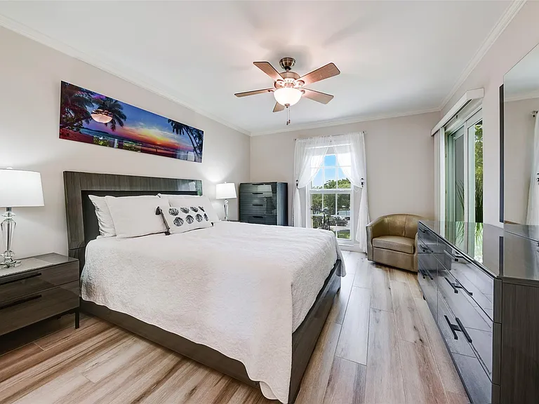 773 Jeffery St #4-305 — Photo 11
