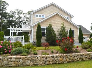 268 Tashmoo Ave, Tisbury, MA 02568