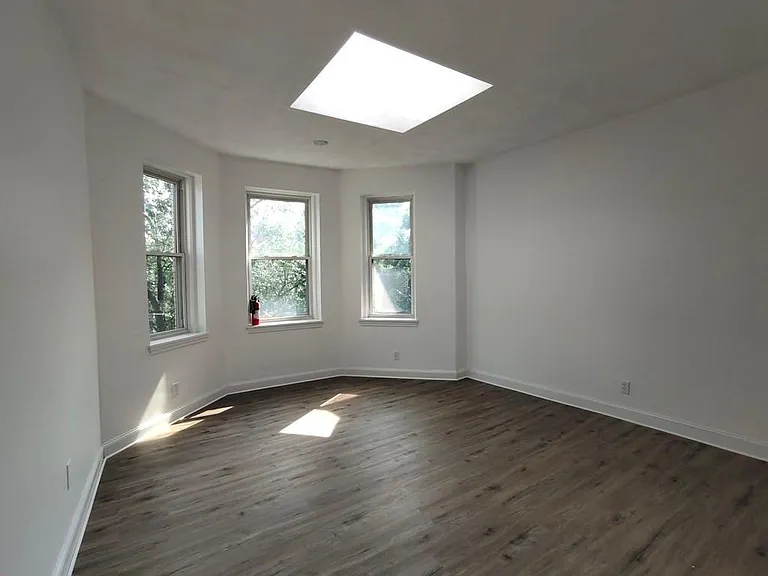 1411 Commonwealth Ave #501 — Photo 3