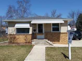 704 Carpenter St, Plymouth, WI 53073