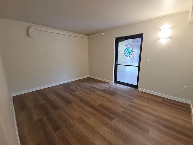 First Hill Apartments — Photo 10