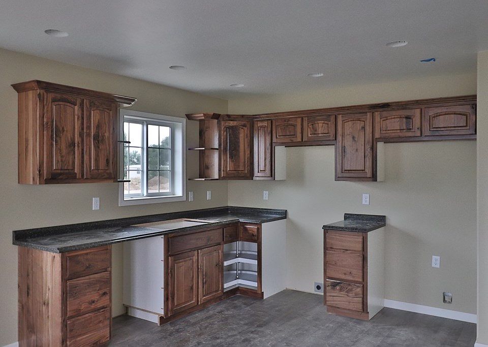 2nd image of 1128 E Adams St Lot 12