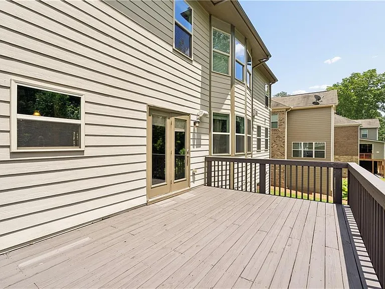 4470 Skylark Ln — Photo 42
