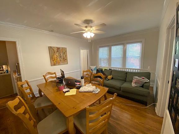 4th image of 1200 W Newport Ave #1