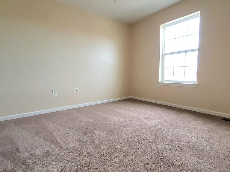 192 Old Schoolhouse Ln — Photo 44