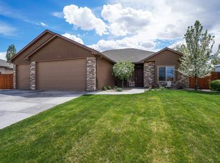 1704 Powis Ln, Fruita, CO 81521