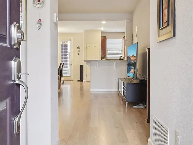 13572 E Weaver Pl — Photo 3