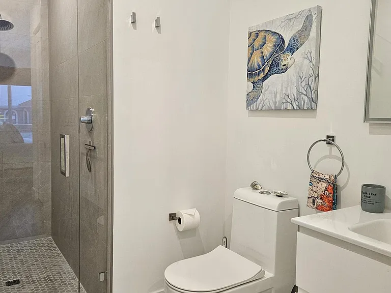 2275 SE 7th St — Photo 12
