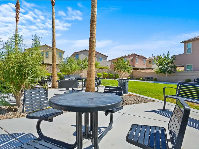 1118 Junipine Ave — Photo 34