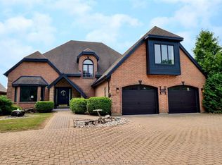 932 Grand Ave W, Chatham Kent, ON N7L 5H6