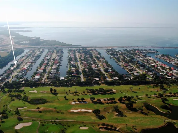 3933 Doral Dr, Rocky Point, FL 33634