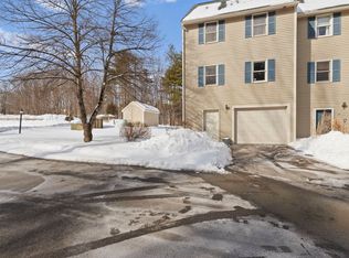 13 Fords Landing Dr, Dover, NH 03820